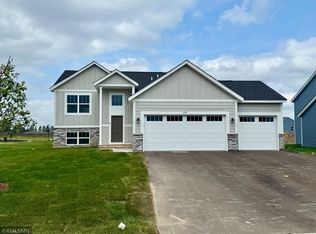 2721 Ivory Ave NE, Saint Michael, MN 55376