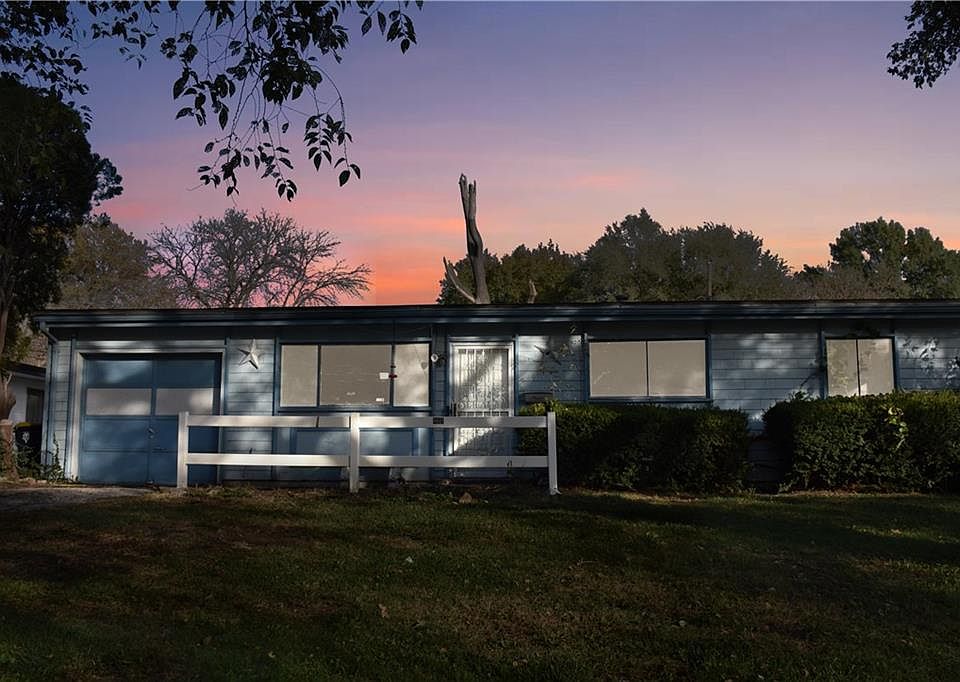 1st image of 8611 Crystal Ave