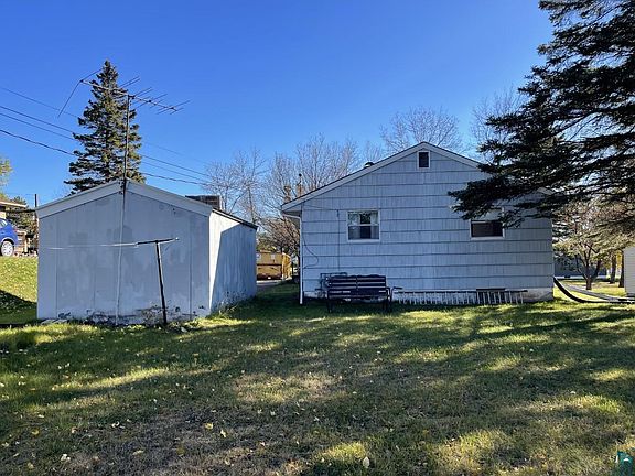 3rd image of 41 Evans Cir