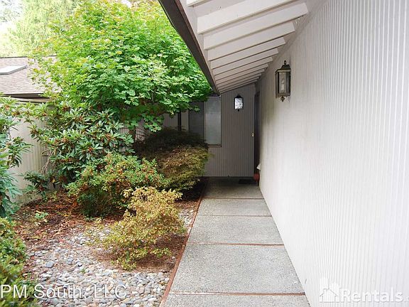 5th image of 8114 70th Avenue Ct SW
