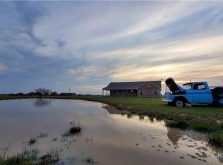 205 Shady Hollow Rd, Victoria, TX 77904