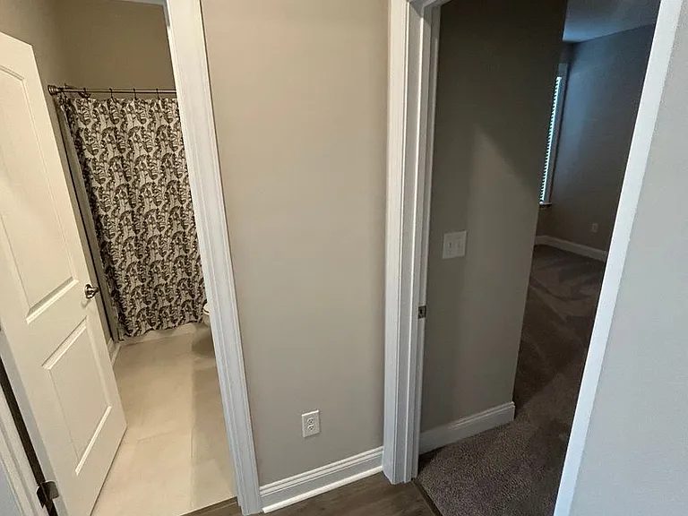 585 Oyster Dr — Photo 5