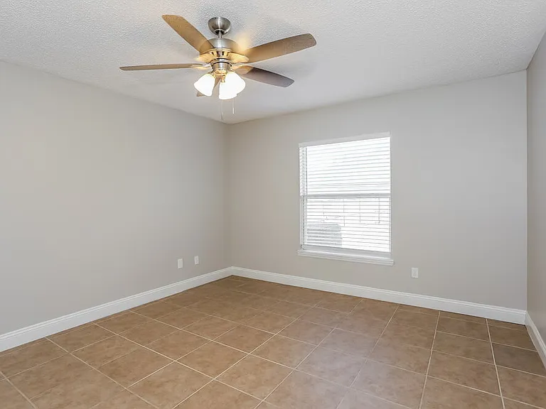 8077 Welbeck Ln — Photo 12