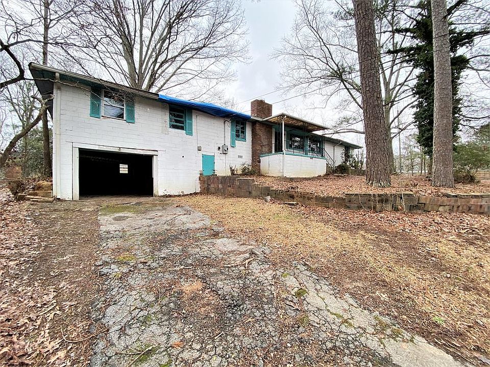 1st image of 1250 Summer Lake Rd