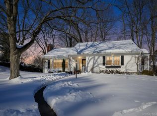 9 Rosalind Rd, Poughkeepsie, NY 12601