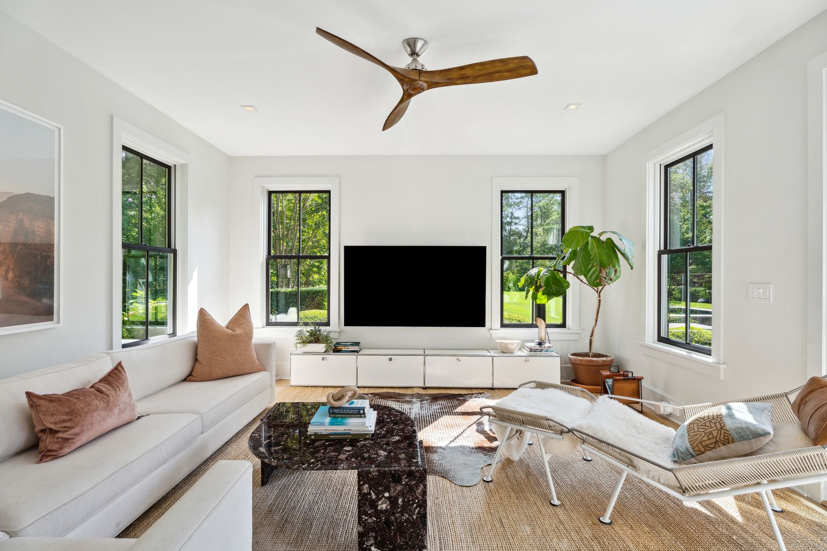  den in wing off kitchen 