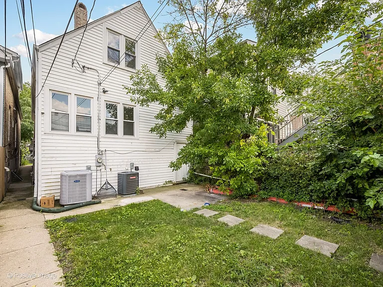3546 W Beach Ave #1 — Photo 11