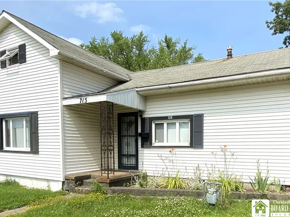 715 Lamphere St, Dunkirk, NY 14048