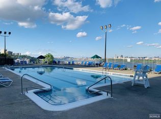 8550 Boulevard E #5F, North Bergen, NJ