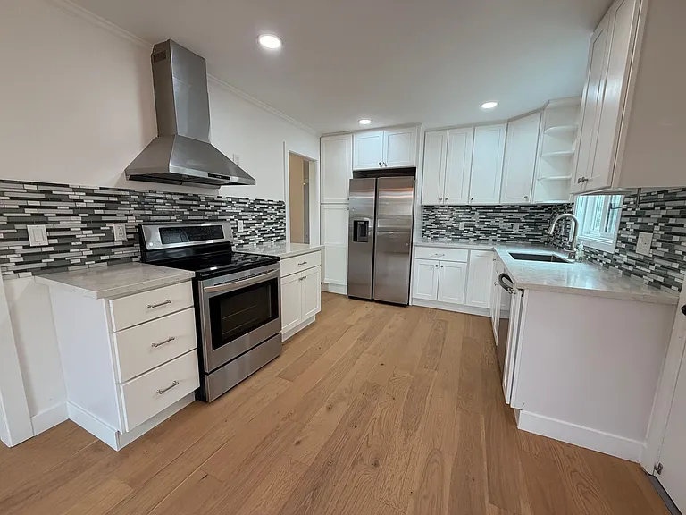 710 W Orange Ave — Photo 11