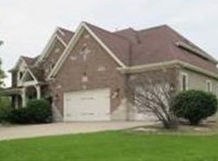 5025 Barickman Ct, Oswego, IL 60543