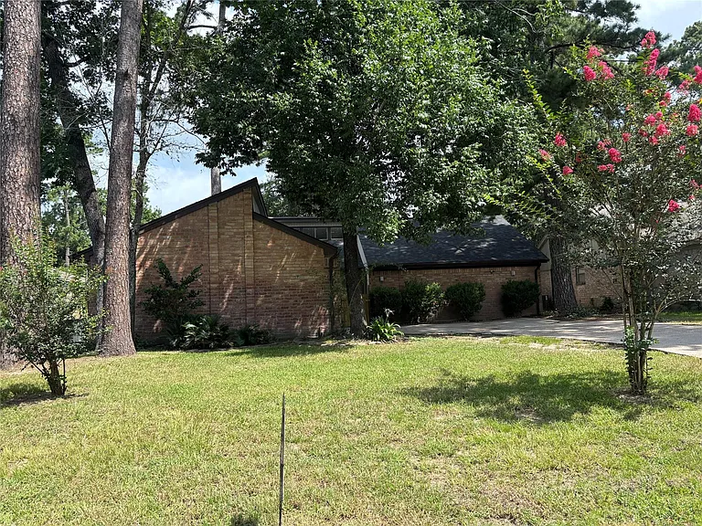 22707 Cranberry Trl — Photo 2