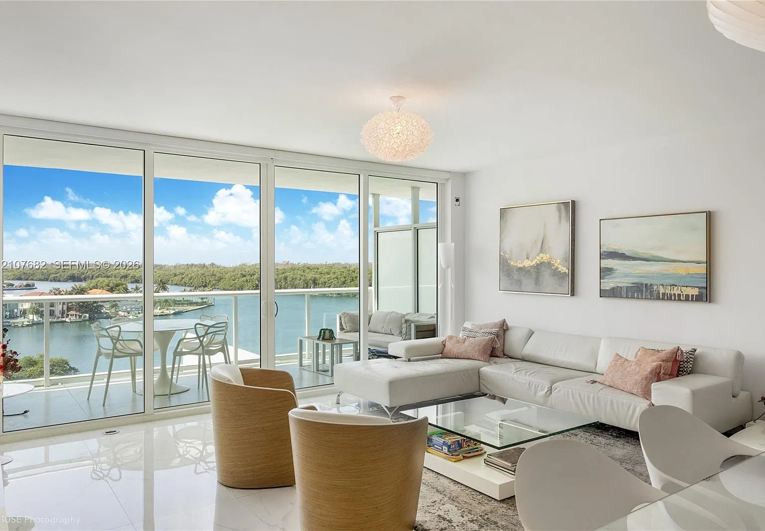 400 Sunny Isles Condo Wes — Photo 4
