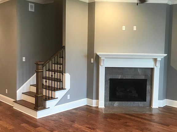 3rd image of 1938 Chestnut Park Ln