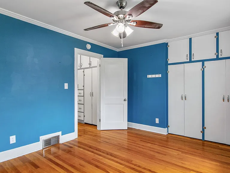 407 Robertson St — Photo 16