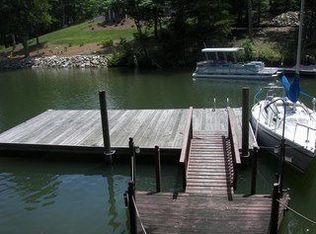 206 Hermance Ln, Mooresville, NC 28117