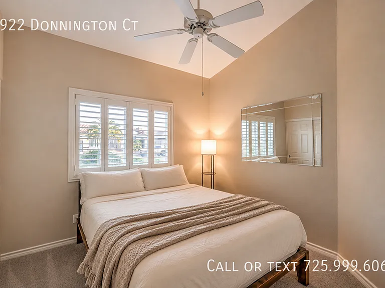 1922 Donnington Ct — Photo 16