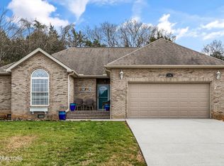 1708 Arrowhead Blvd, Maryville, TN 37801