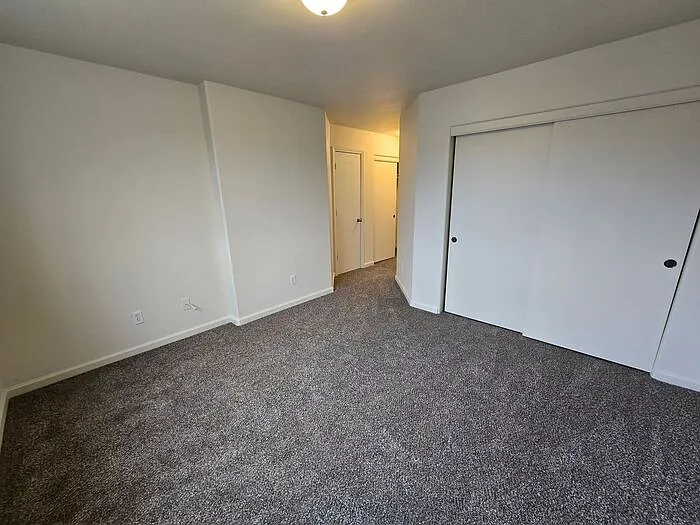 215 Meadowood Ct #A — Photo 18