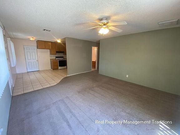 3rd image of 1309 E Avenue J #J-4