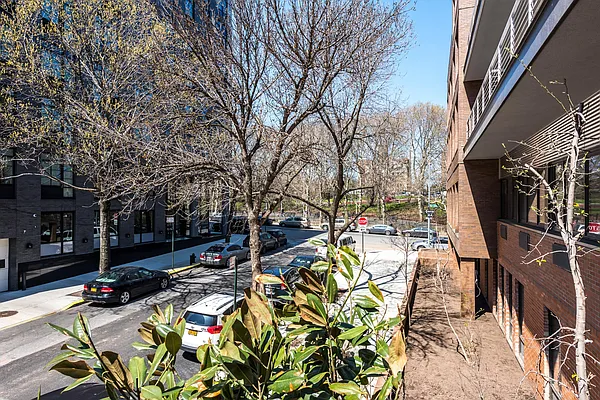 Rented by Nooklyn NYC LLC | media 75