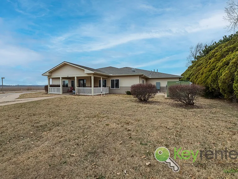 1411 S Douglas Ave #110 — Photo 16