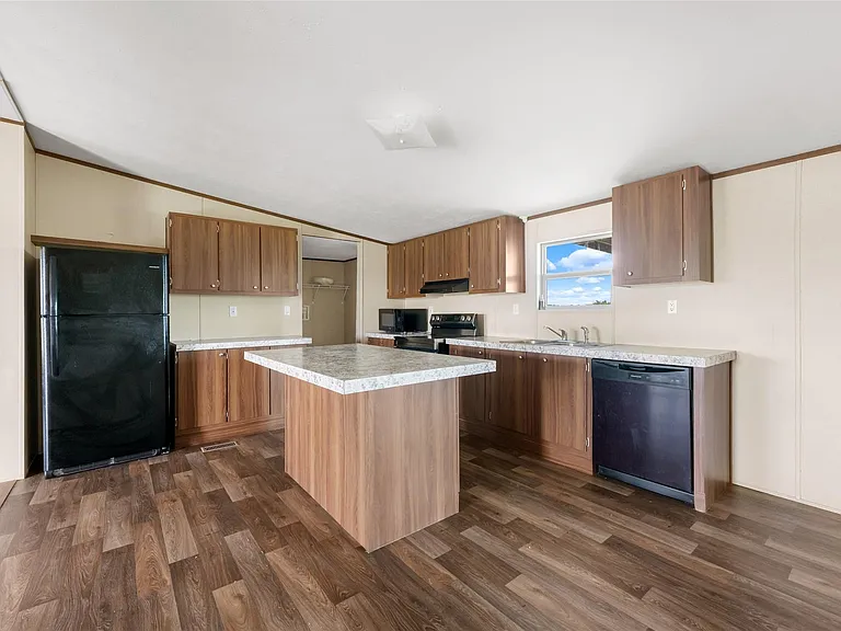 360 Shady Oaks #B — Photo 14