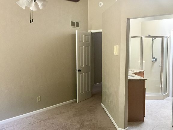 Master Bedroom and Ensuite Bathroom