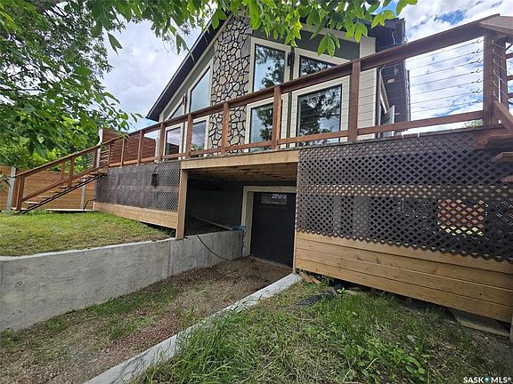 2nd image of 152 Criddle AVENUE