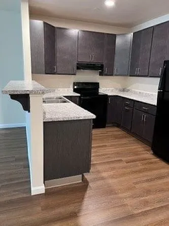 2 bed, 933 sqft, $1,146 — Photo 4