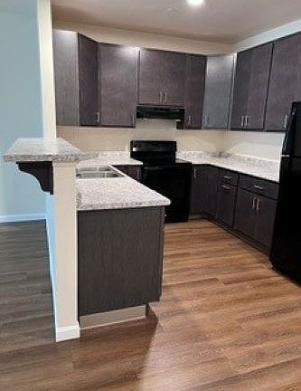 4th image of 20 Congress St #102
