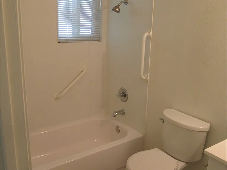 357 E Van Wagenen St #0 — Photo 18