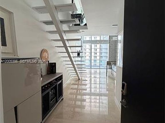 4th image of 690 SW 1st Ct APT 2524
