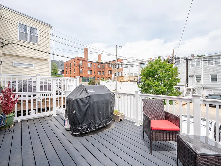 316 Todd Pl NE — Photo 36