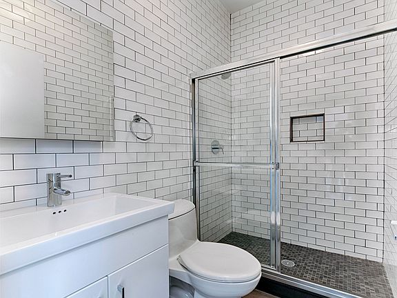 2nd image of 190 E 104th St APT 2A