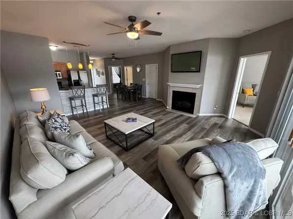 275 Flynn Rd Unit 207, Lake Ozark, MO 65049