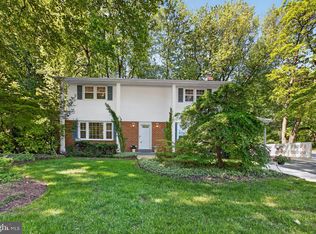 6710 Sydenstricker Rd, Springfield, VA 22152