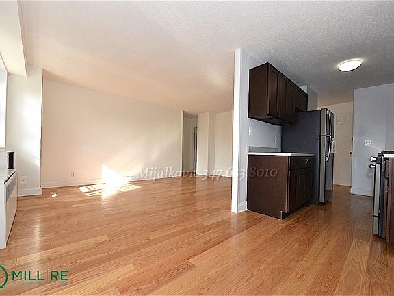 5th image of 4730 59th St #5B