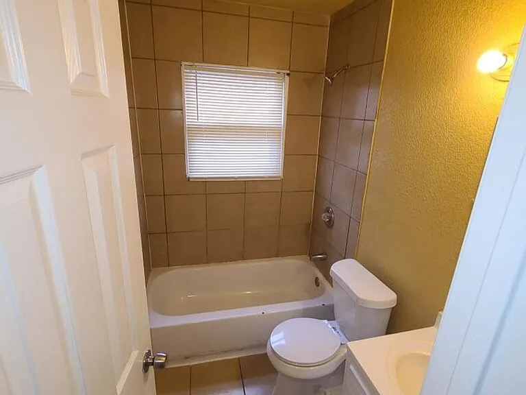 4928 Nolan St — Photo 7