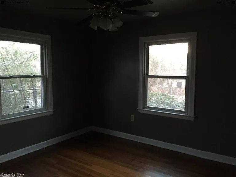 2112 S Van Buren St — Photo 10