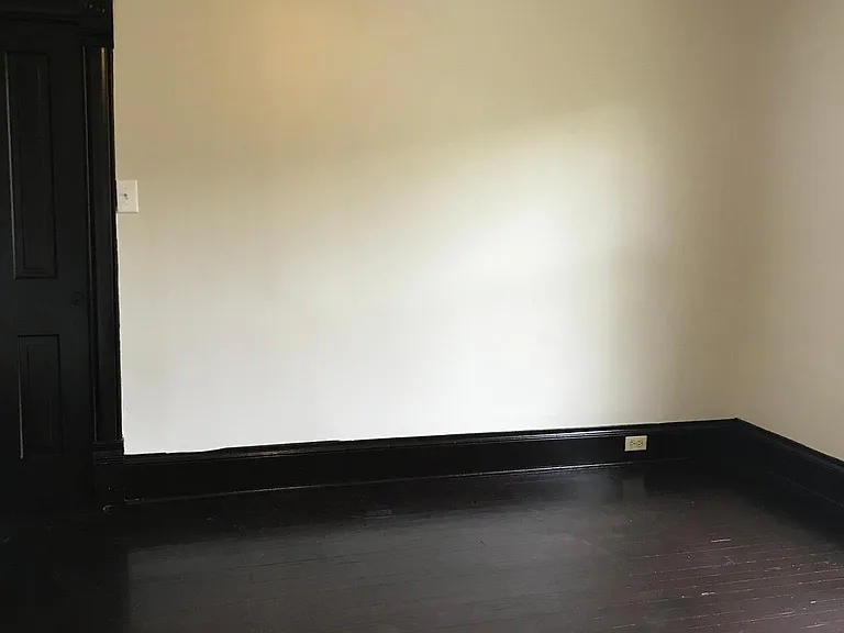 1008 Blackburn St — Photo 10