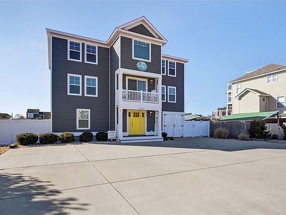 2nd image of 2821 Sandpiper Rd