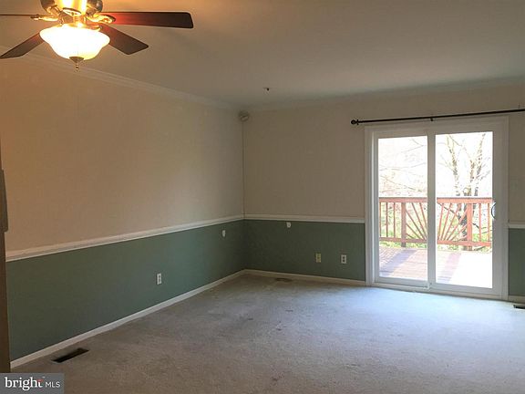 4th image of 44011 Falmouth Ct