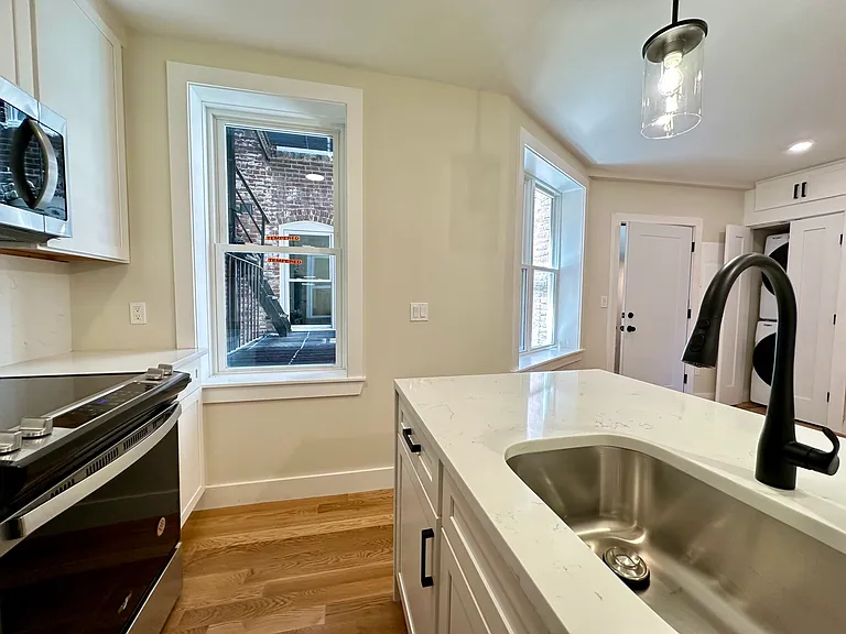 64 N Margin St #3 — Photo 3