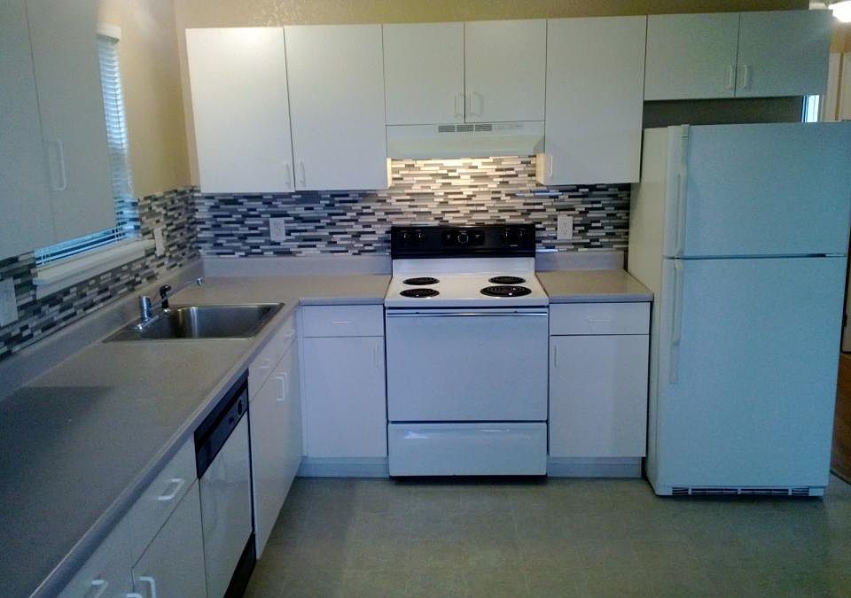 tile backsplash
