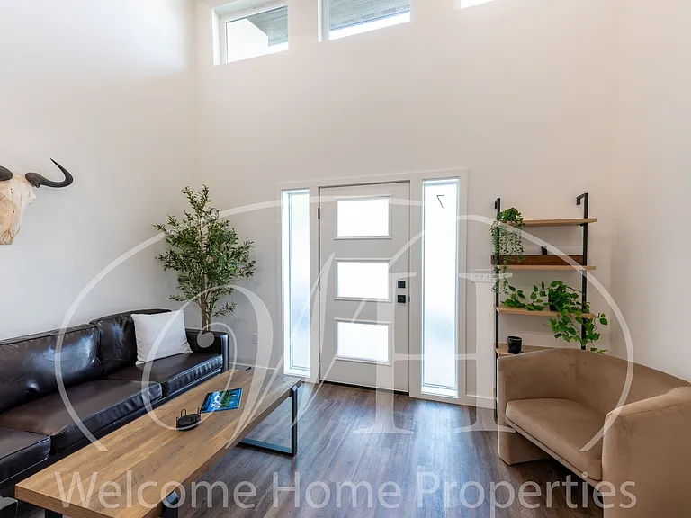 159 SE Sparrows Pl — Photo 40