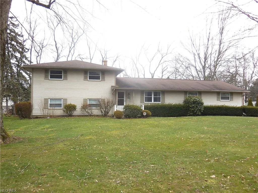 5051 Lindford Ave NE photo 1