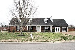 1st image of 404 Valley View Dr