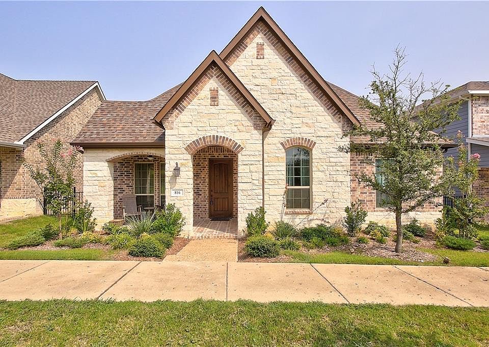 1st image of 816 Harmony Ln