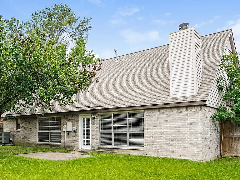 3542 Lindenfield Dr — Photo 20